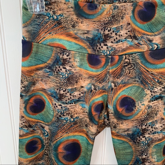🦚SALE* Onzie Peacock Leggings - Picture 3 of 9